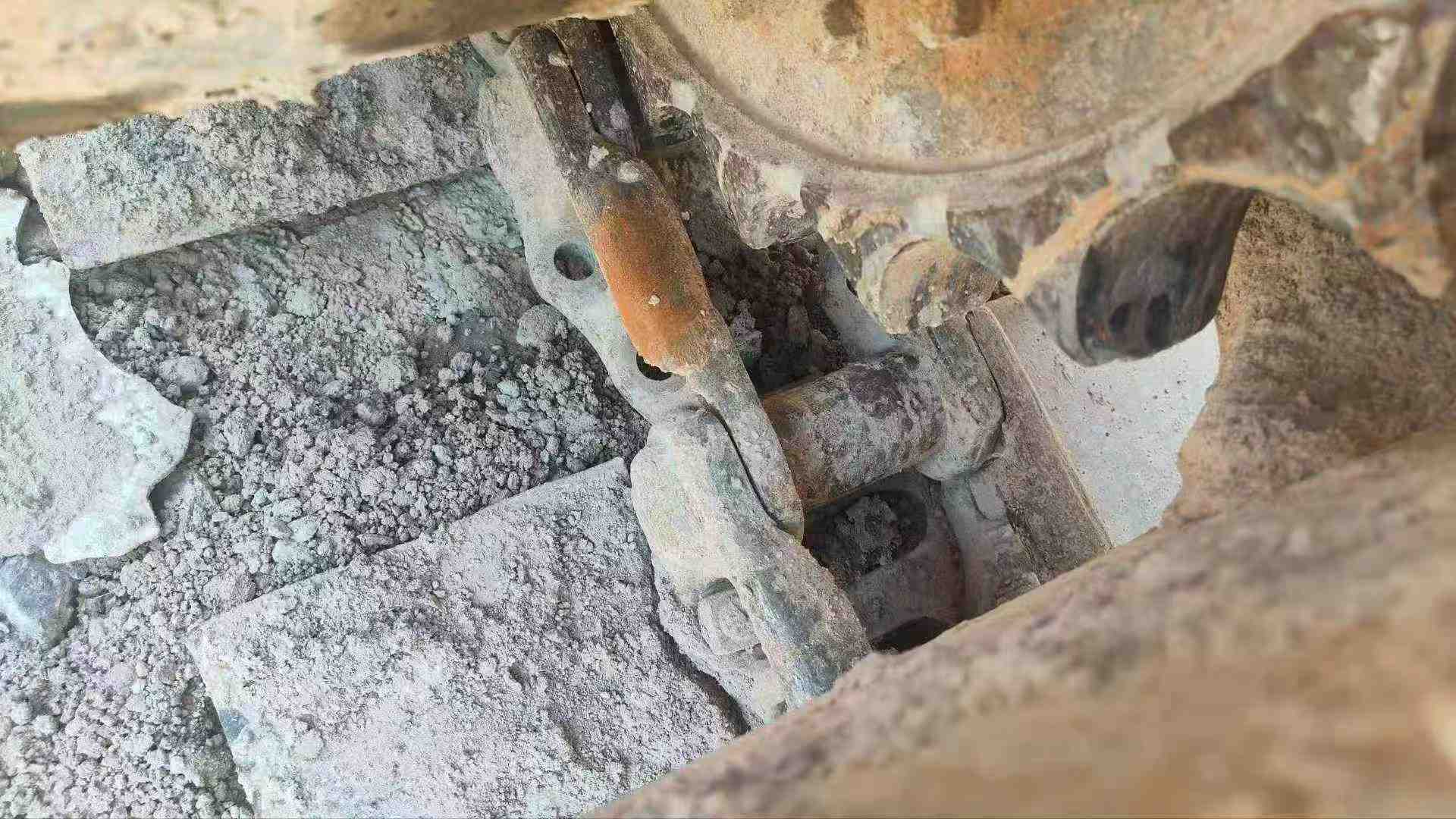 Used Hyundai R225-7 Excavator 2016 Model / 8