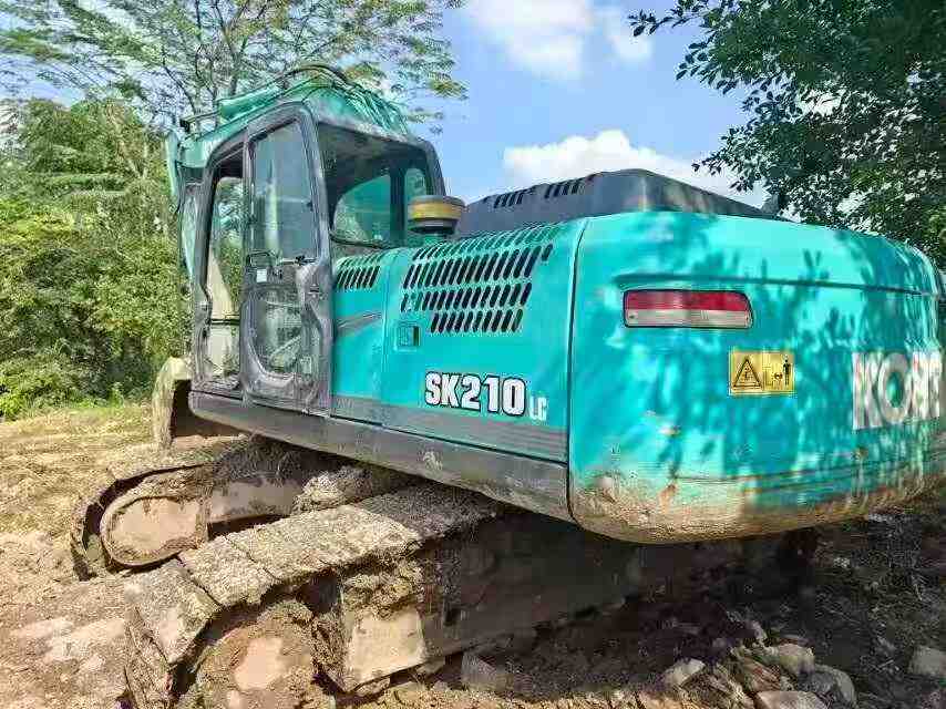 Used Kobelco SK210 Excavator 2016 Model / 2