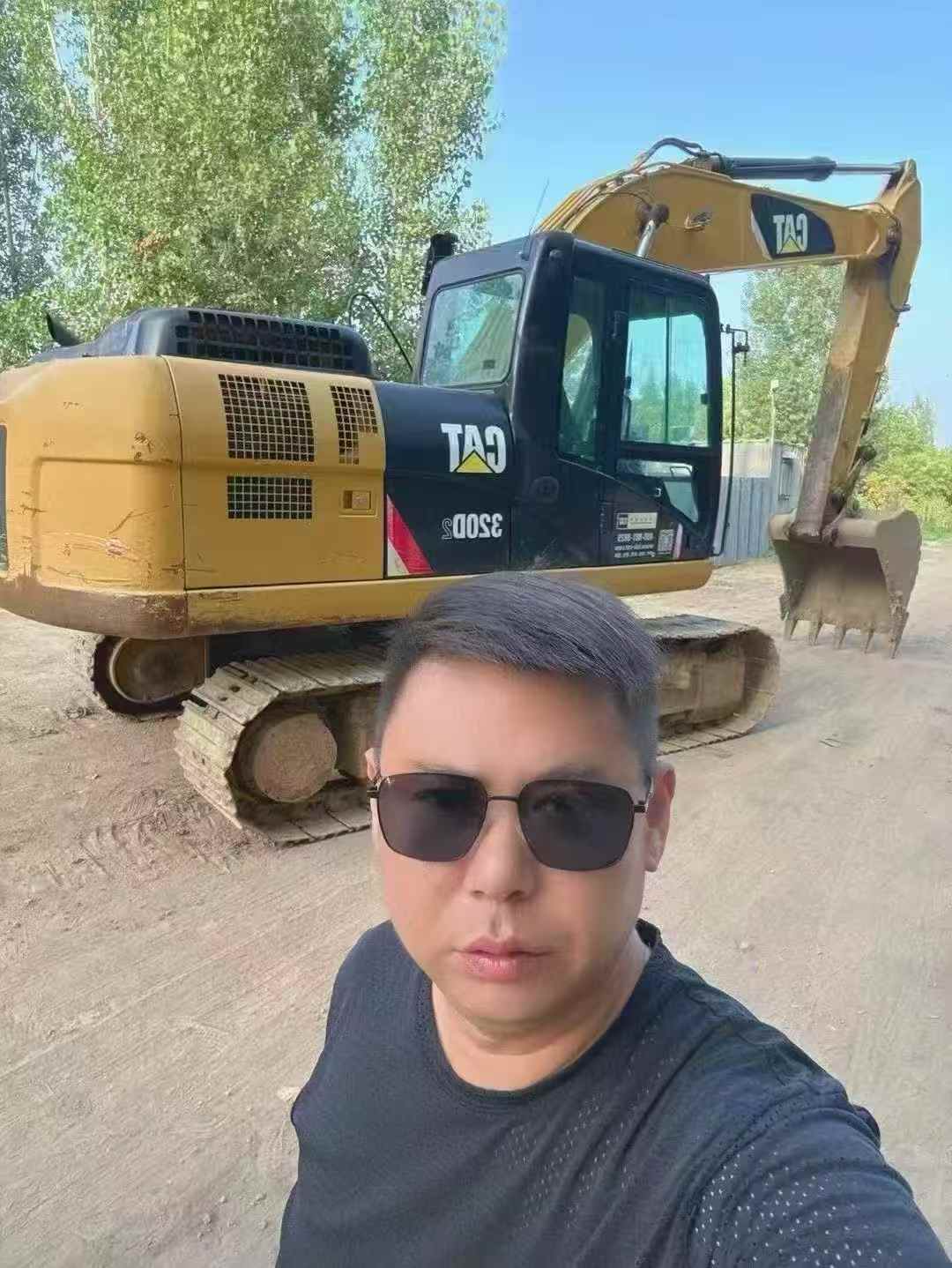 Used Caterpillar 320D Excavator 2017 Model / 4