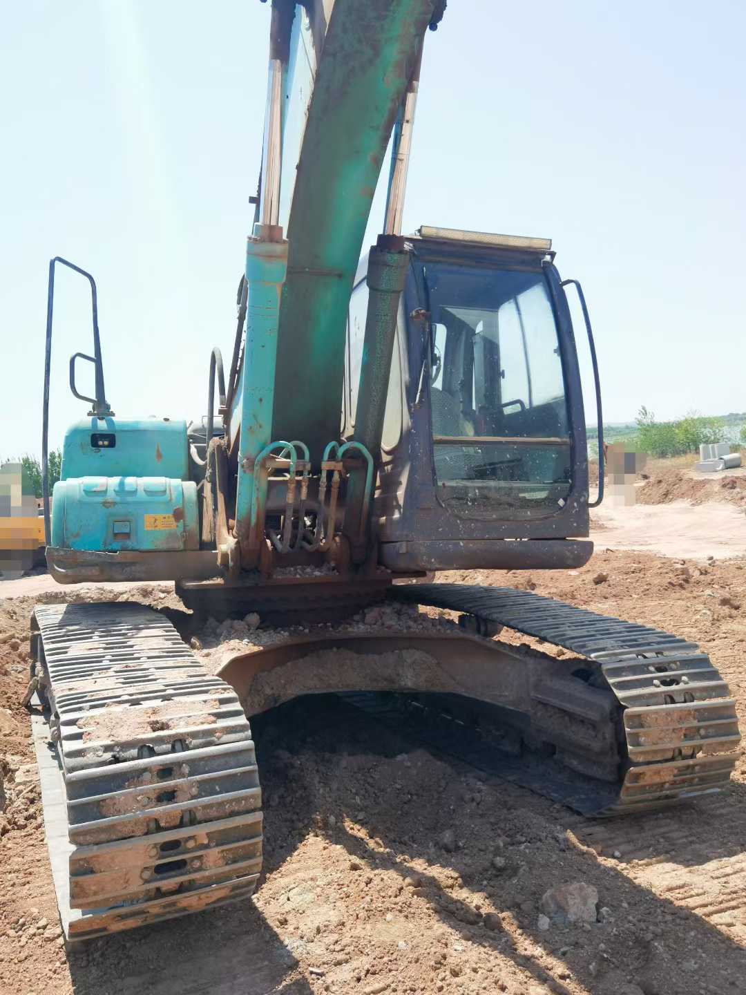 Used Kobelco SK200-6E Excavator 2016 Model / 2