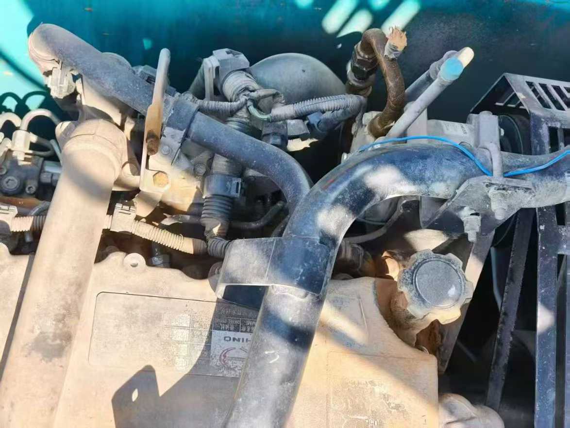 Used Kobelco SK210 Excavator 2012 Model / 7