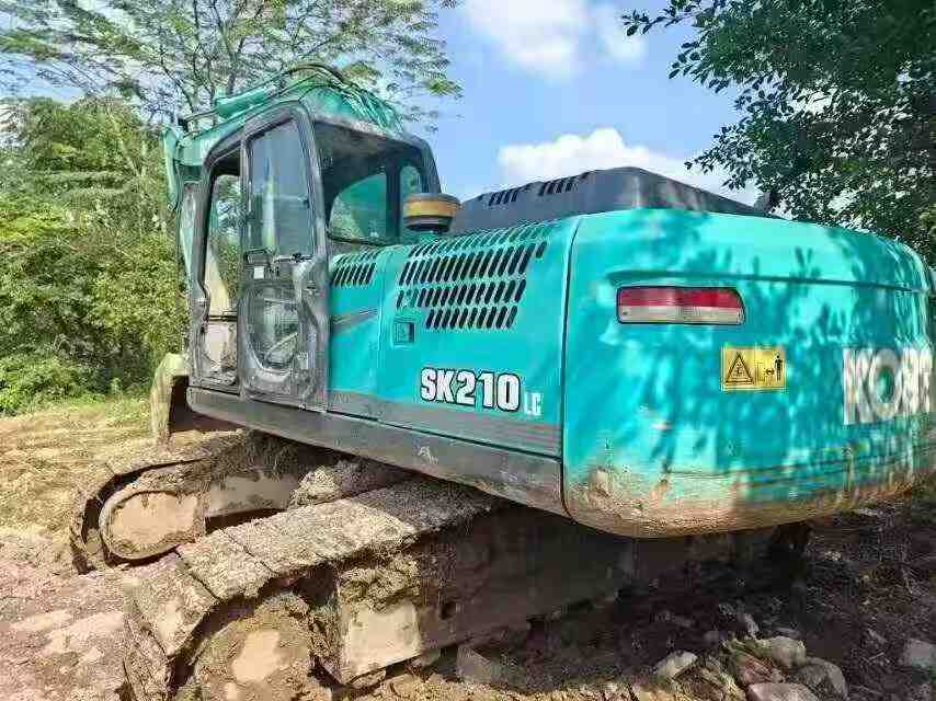 Used Kobelco SK210 Excavator 2016 Model / 3
