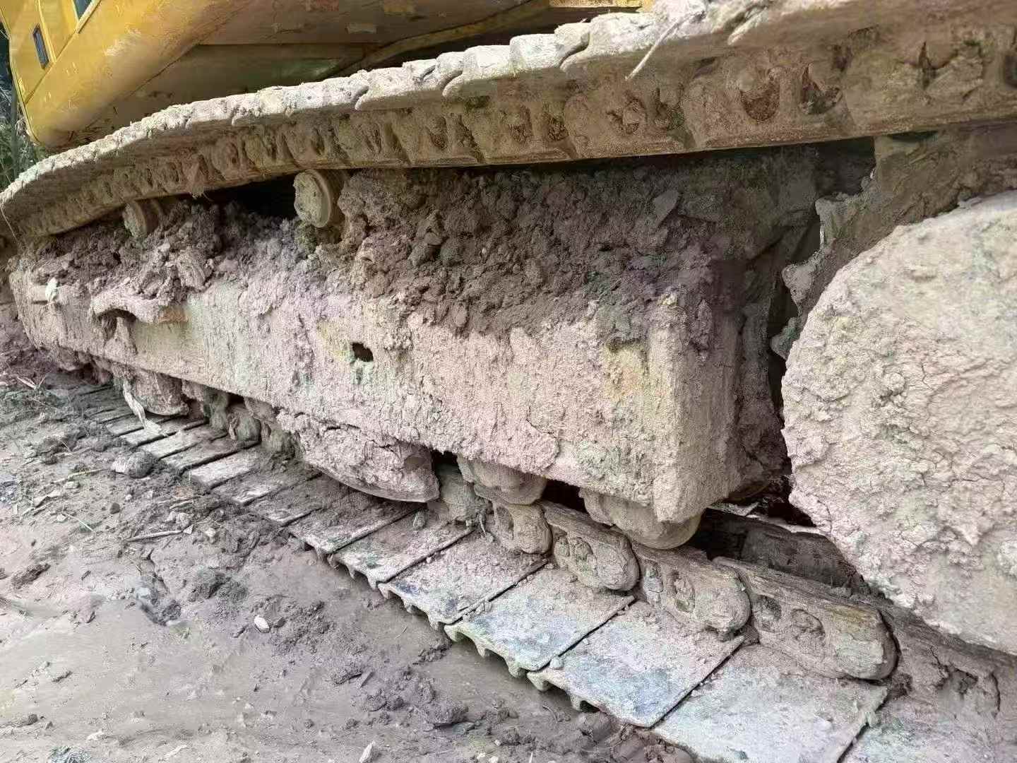 Used Caterpillar 323 Excavator 2020 Model / 9