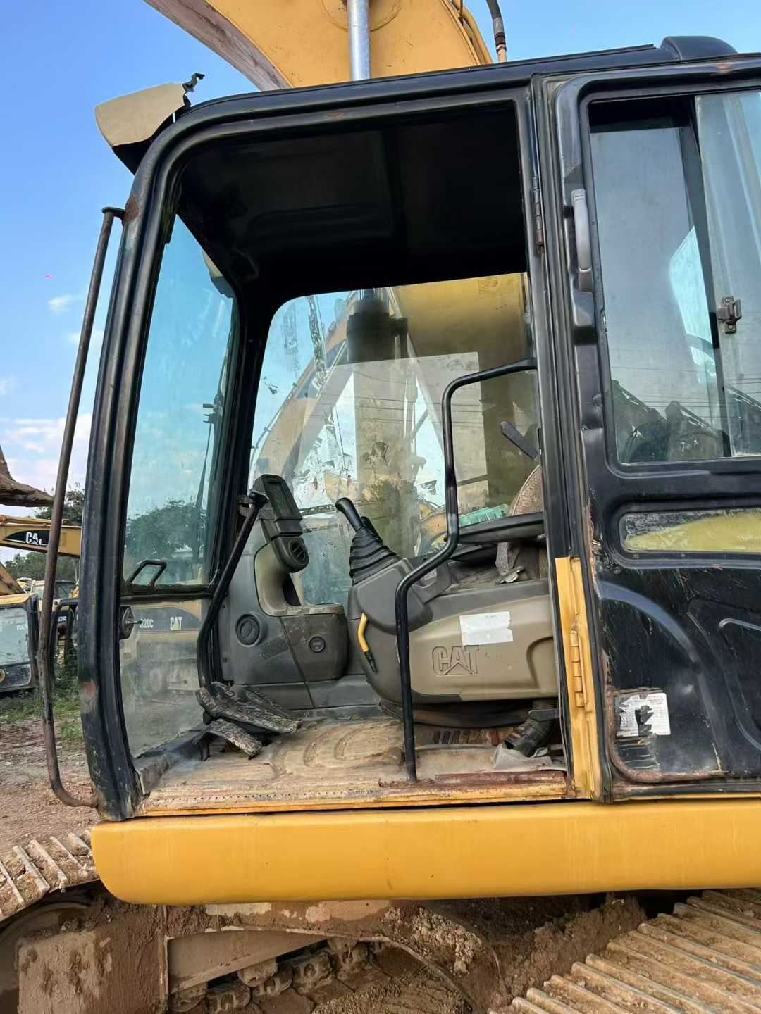 Used Caterpillar 320D Excavator 2016 Model / 5