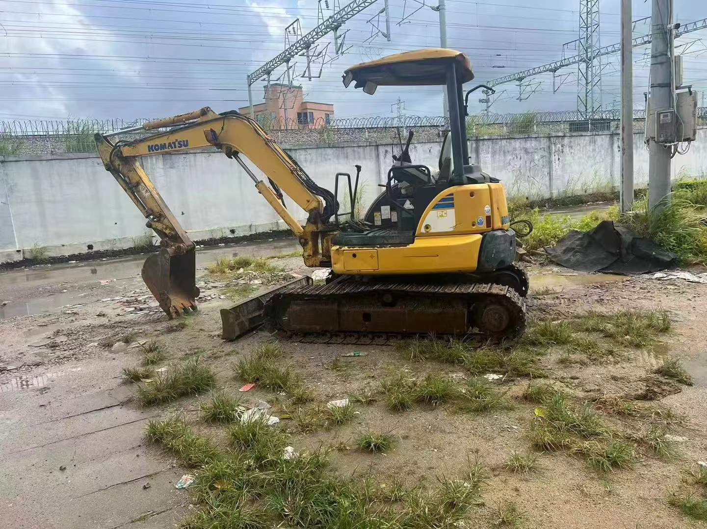 Used Komatsu PC40MR-3 Excavator 2016 Model