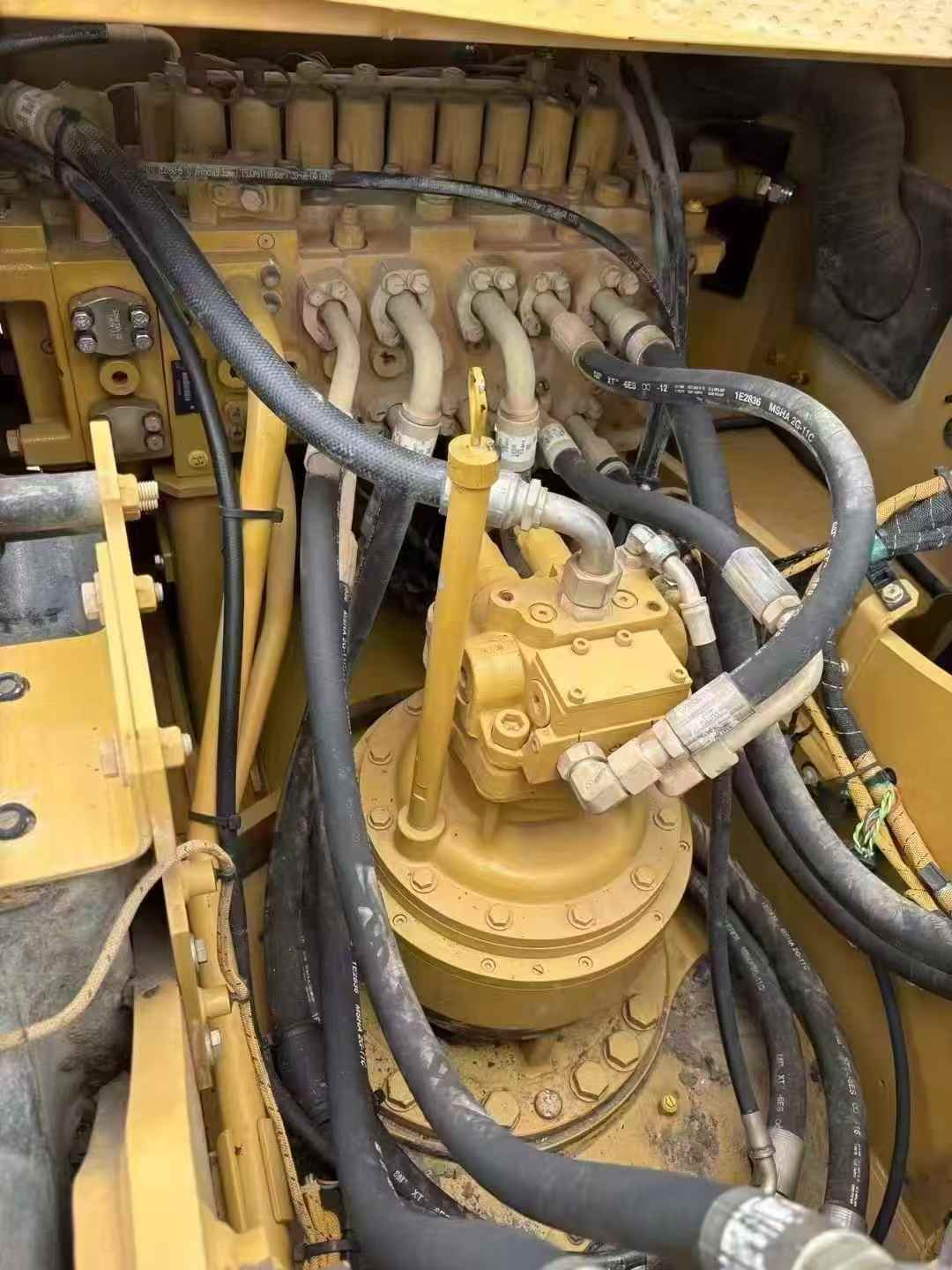 Used Caterpillar 323 Excavator 2020 Model / 6