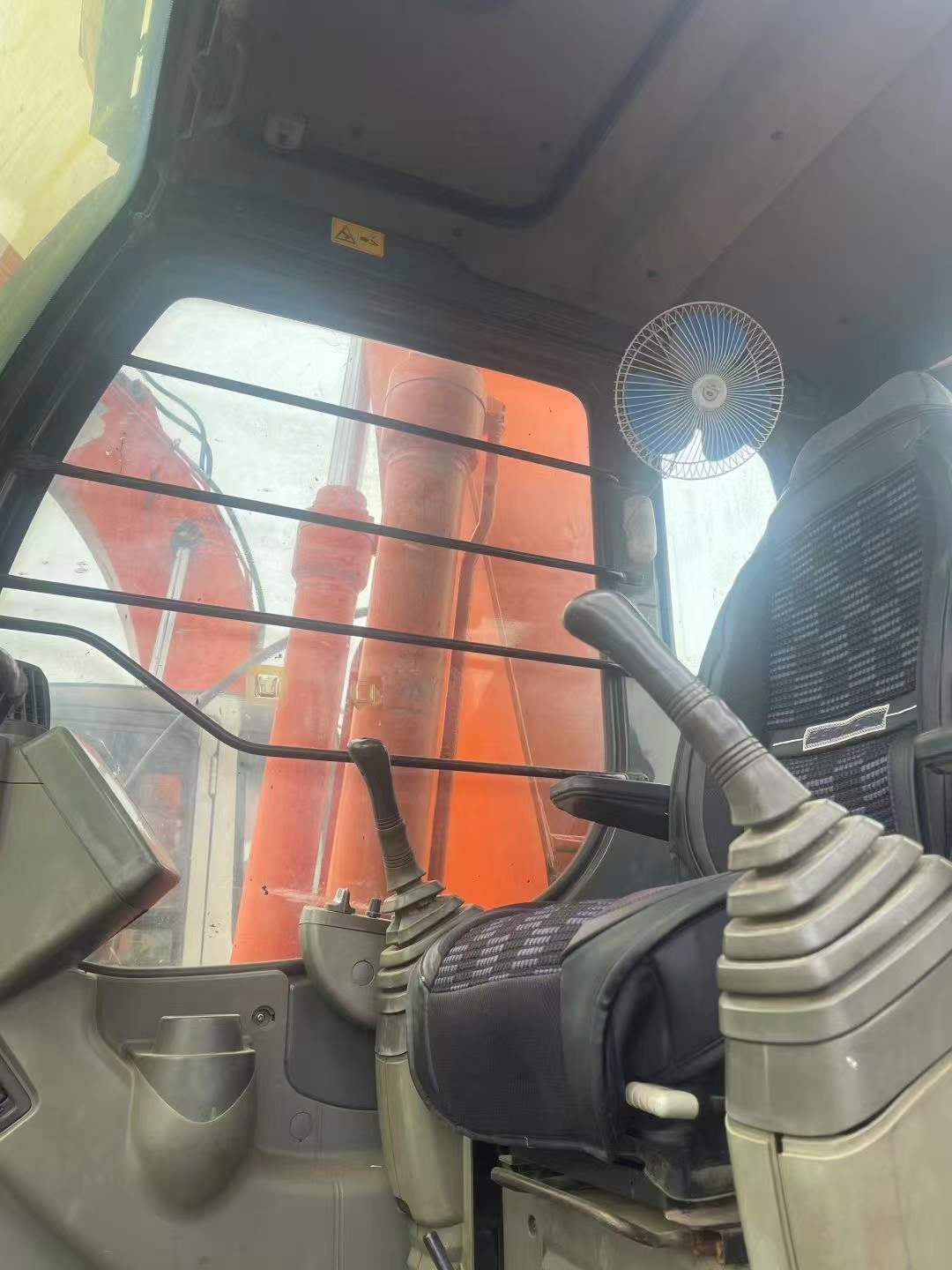 Used Hitachi ZX200-3G Excavator 2016 Model / 6