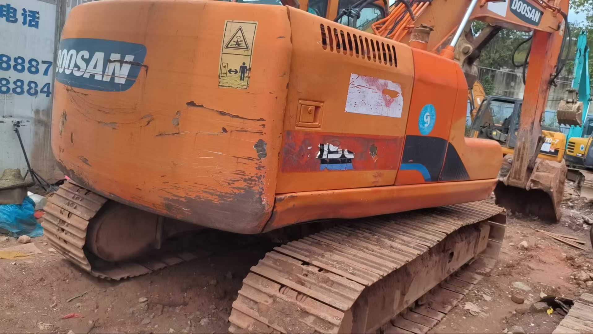 Used Doosan DX15 Excavator 2016 Model / 7