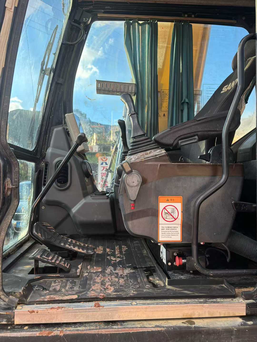Used Sany SY125H Excavator 2018 Model / 4