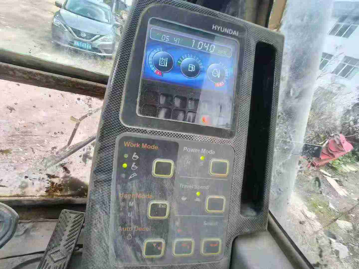 Used Hyundai R75VS Excavator 2018 Model / 7