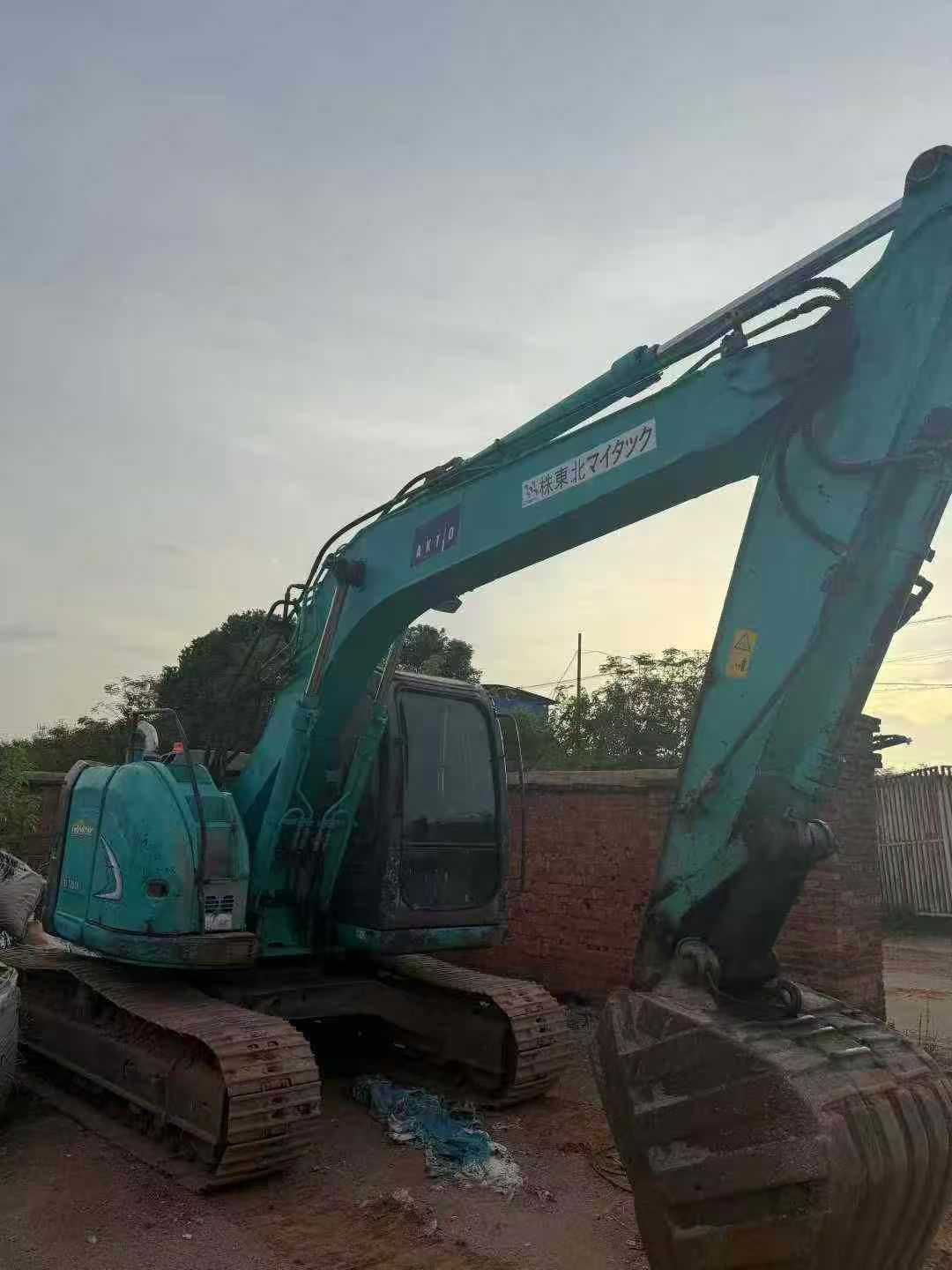 Used Kobelco SK135 Excavator 2016 Model / 2
