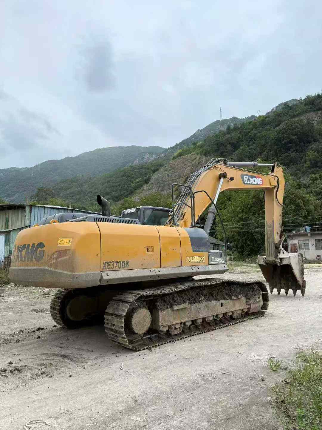 Used XCMG XE370 Excavator 2022 Model / 3