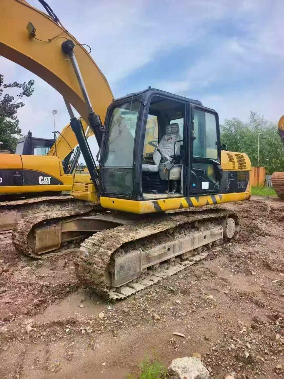 Used Caterpillar 320D Excavator 2010 Model