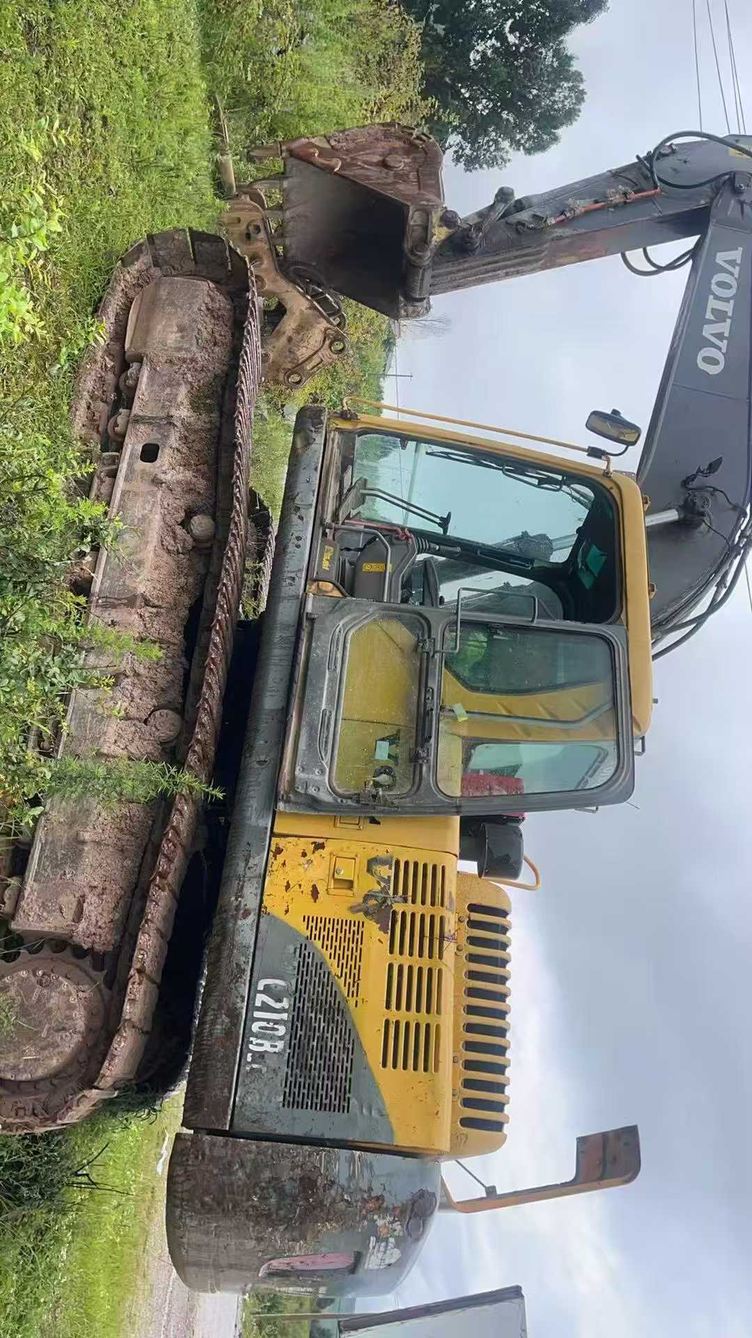 Used Volvo EW210C Excavator 2012 Model