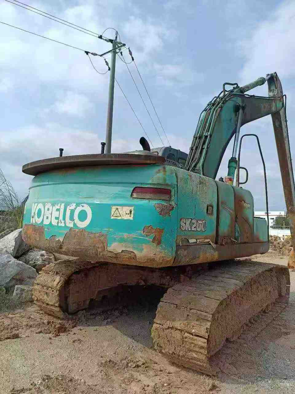 Used Kobelco SK200 Excavator 2016 Model / 3