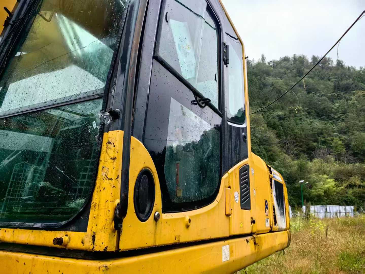Used Komatsu PC220 Excavator 2016 Model