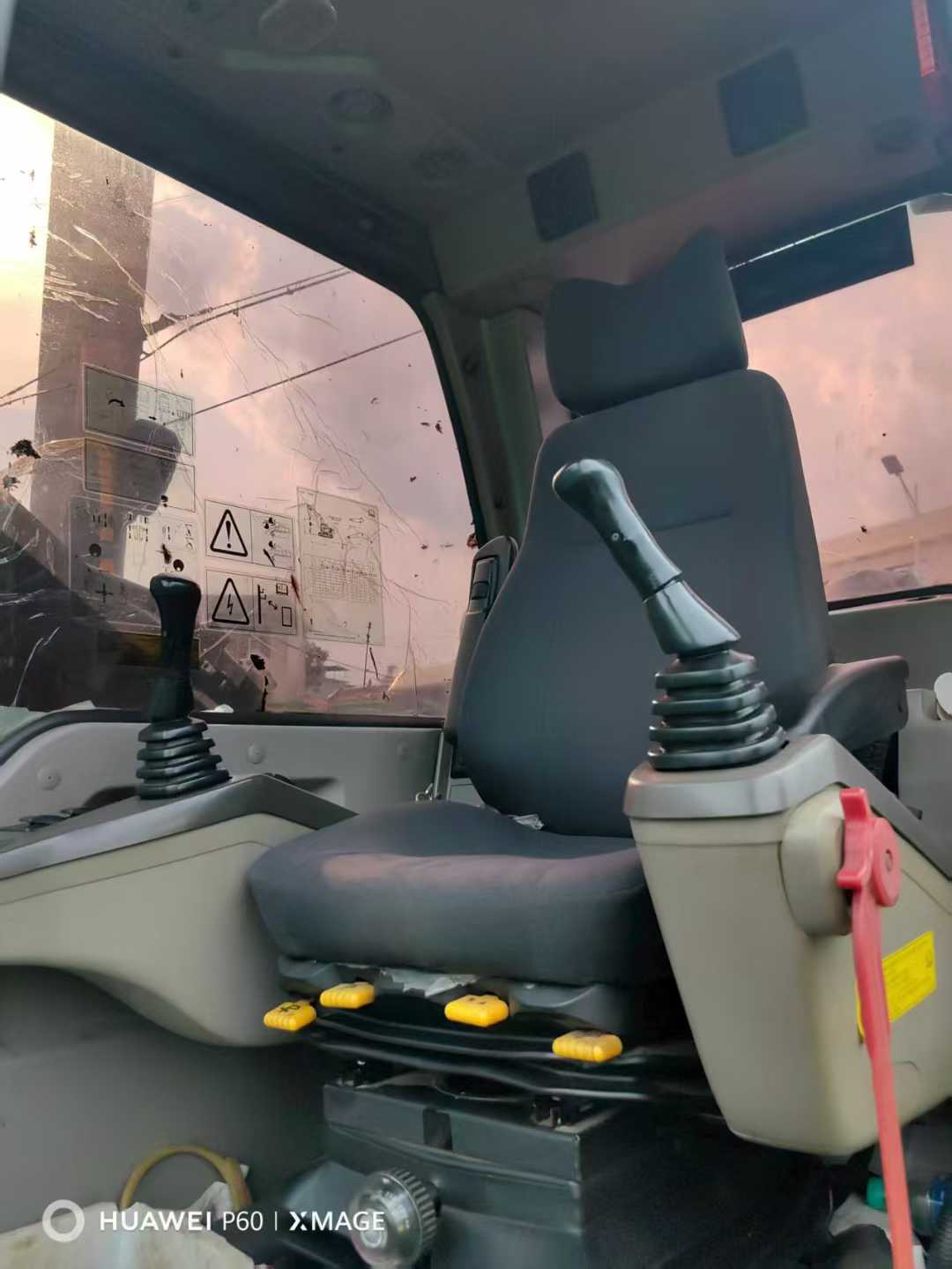 Used Volvo EC200 Excavator 2018 Model / 3