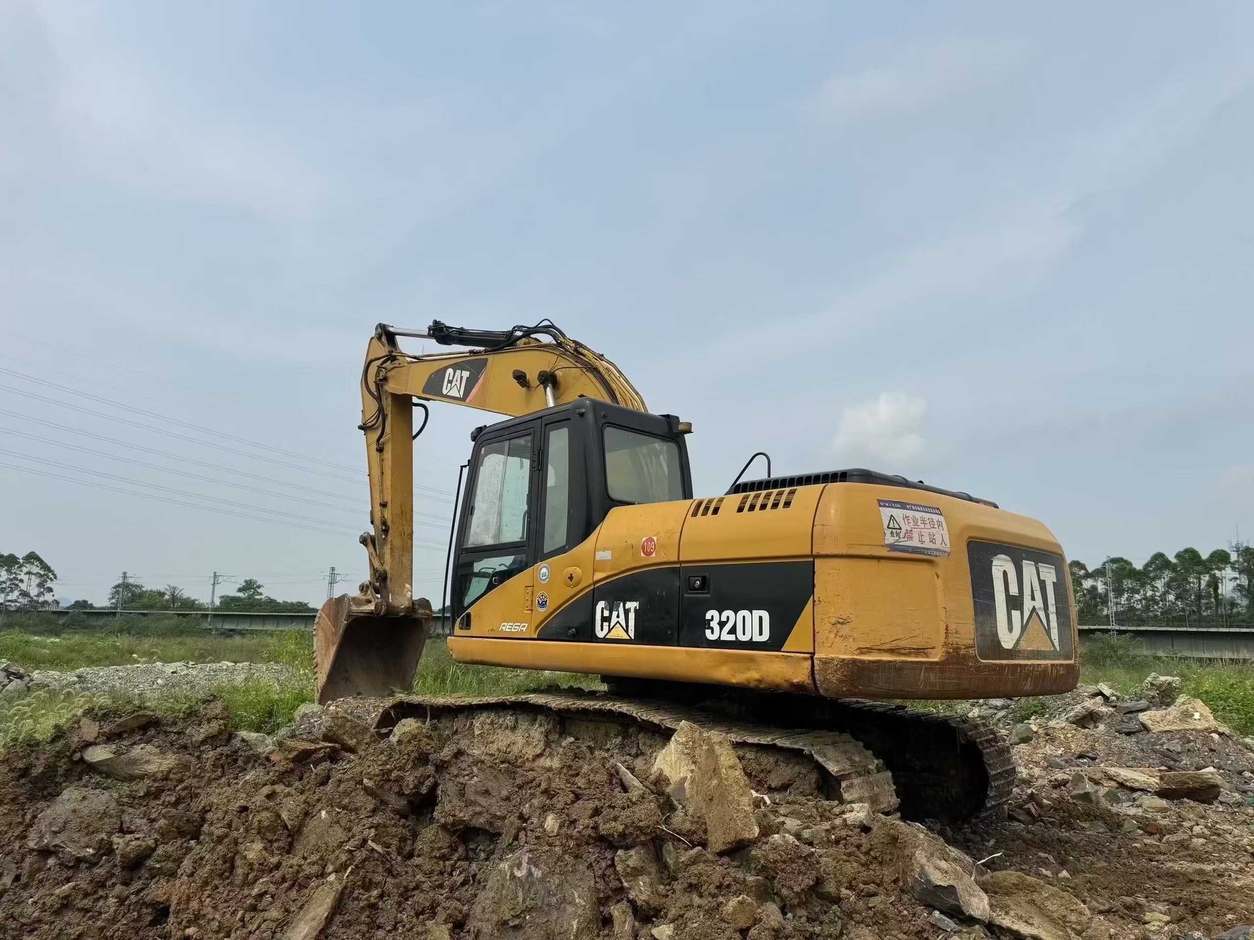 Used Caterpillar 320D Excavator 2016 Model