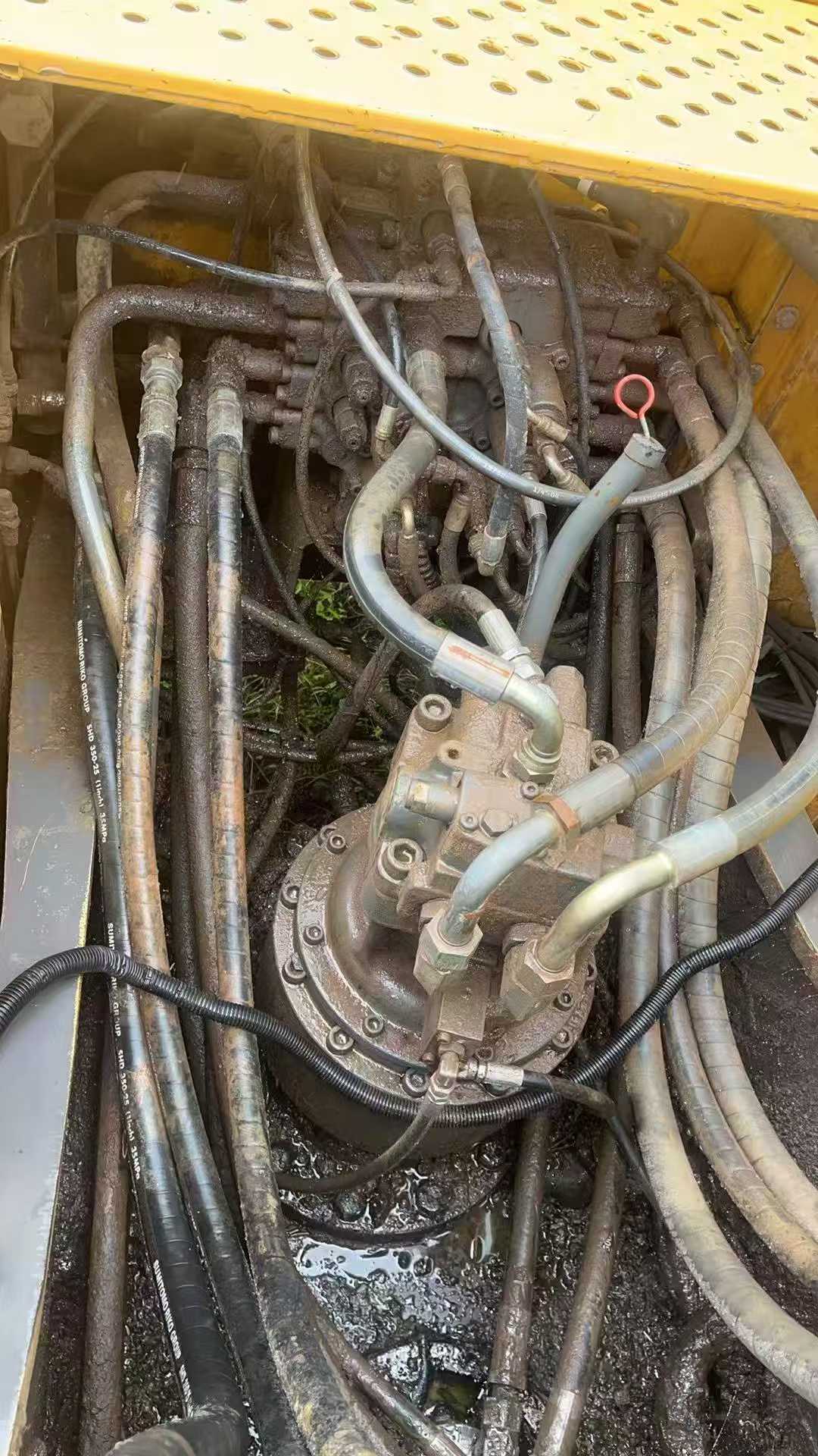 Used Volvo EW210C Excavator 2012 Model / 5