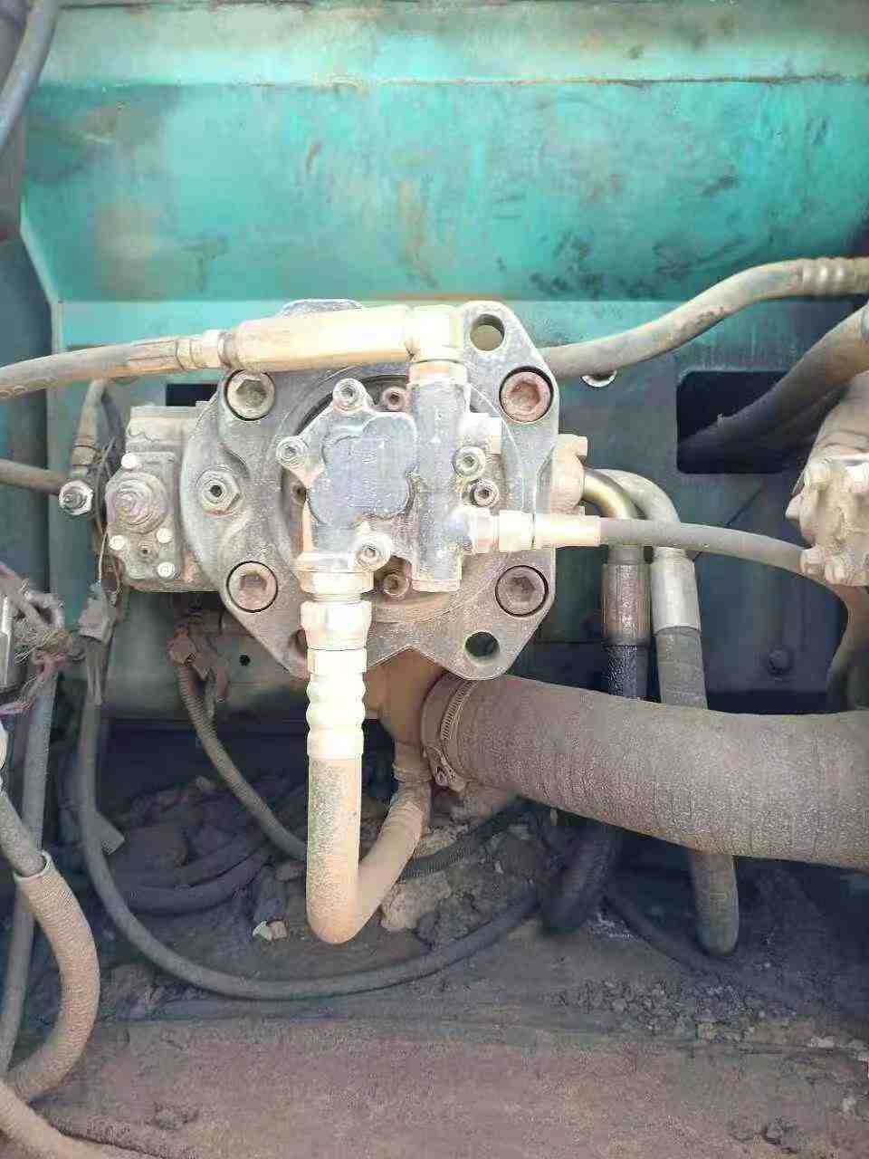 Used Kobelco SK200 Excavator 2016 Model / 2