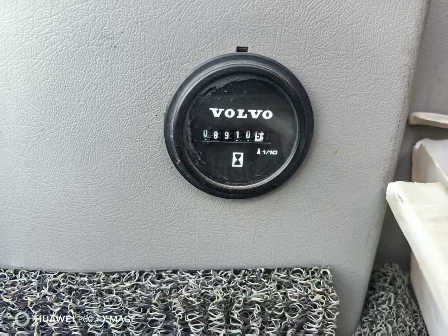 Used Volvo EW210C Excavator 2018 Model / 7