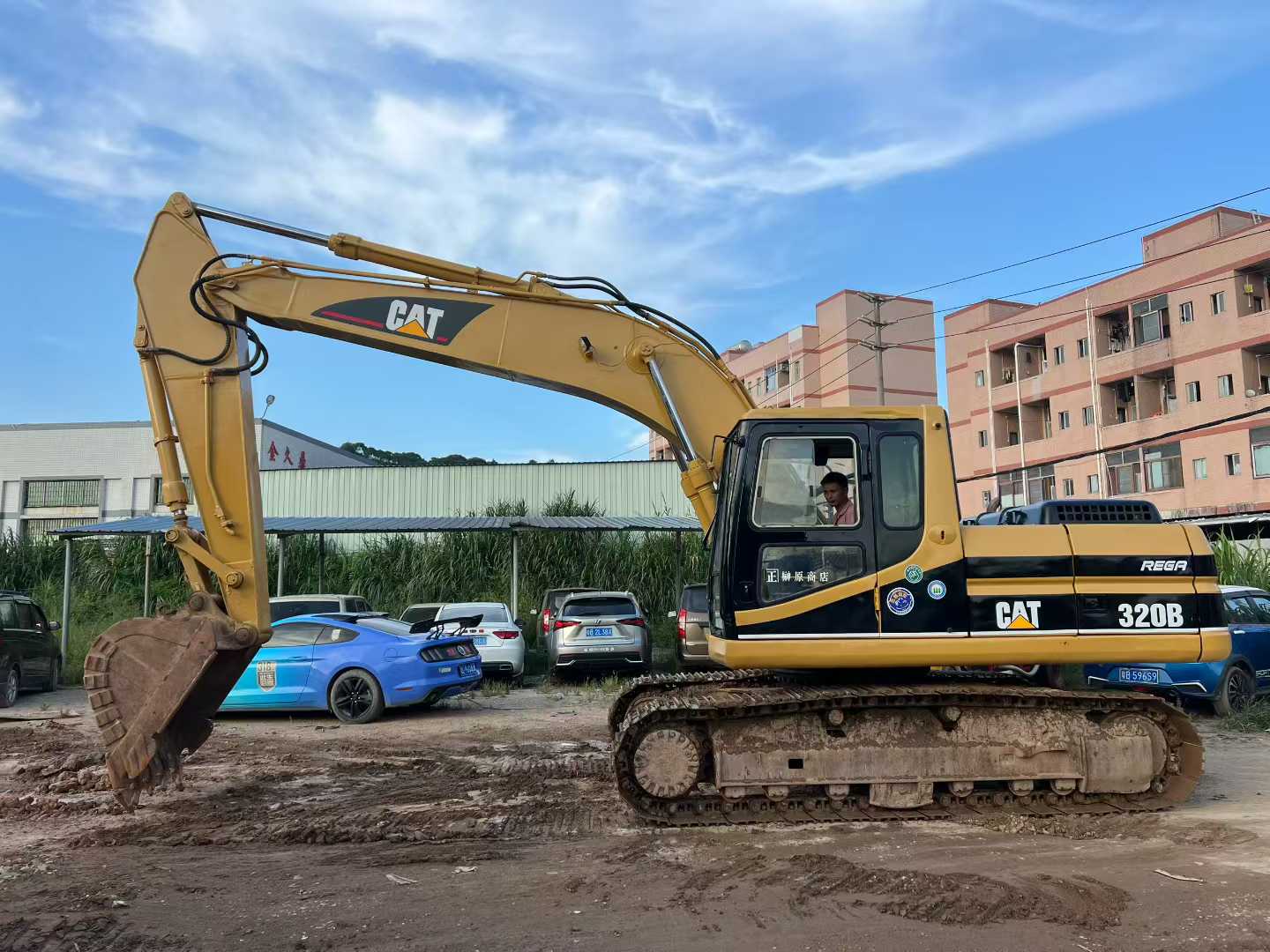 Used Caterpillar 320B Excavator 2016 Model / 2
