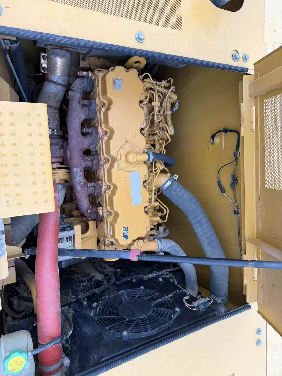 Used Caterpillar 323 Excavator 2019 Model / 5