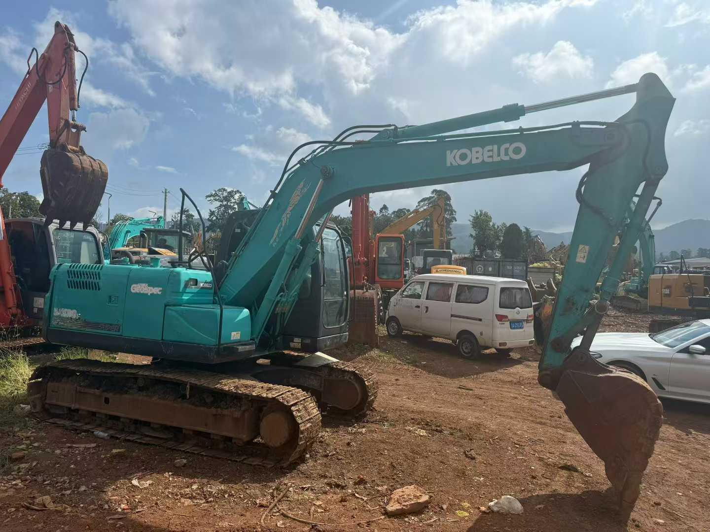 Used Kobelco SK140 Excavator 2011 Model / 2