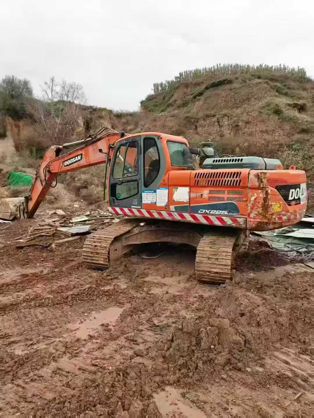 Used Doosan DH220 Excavator 2017 Model