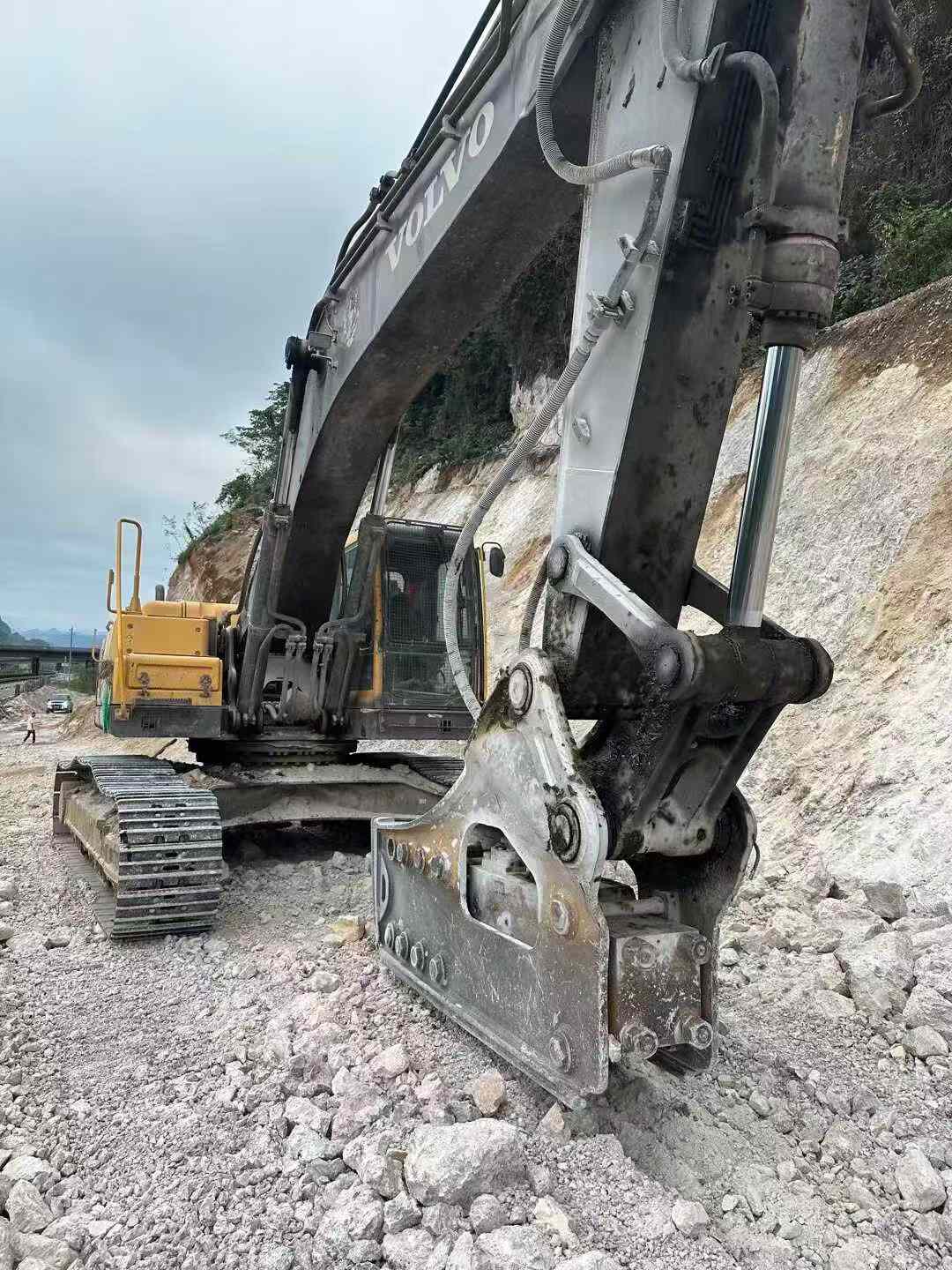 Used Volvo EC60 Excavator 2012 Model / 6
