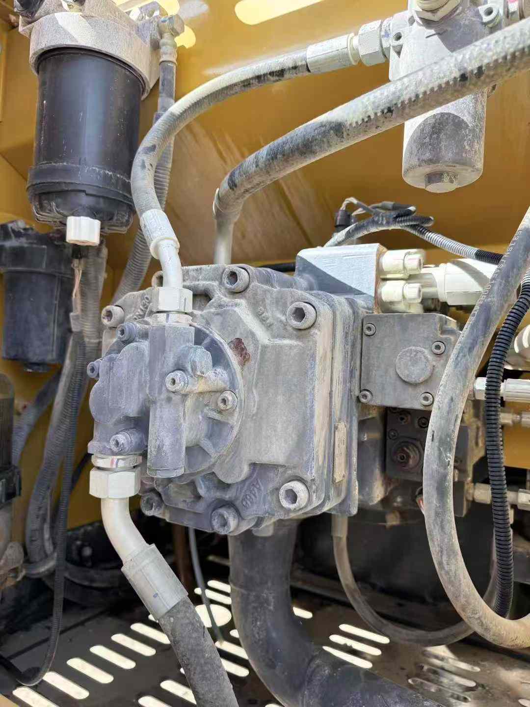 Used XCMG LW200 Excavator 2021 Model / 6