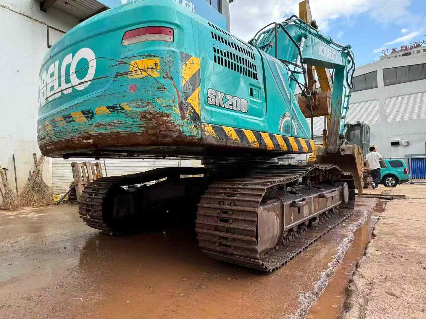 Used Kobelco SK200-10 Excavator 2021 Model / 2