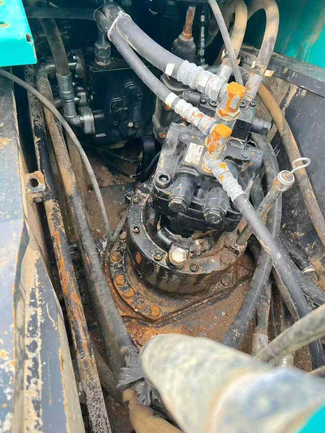 Used Kobelco SK210 Excavator 2019 Model / 6