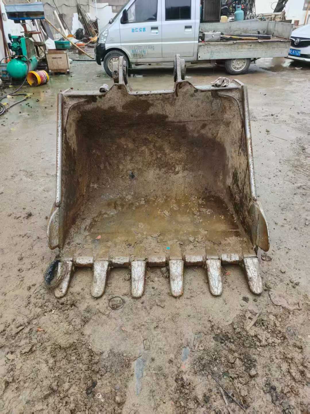 Used Kobelco SK200 Excavator 2016 Model / 4