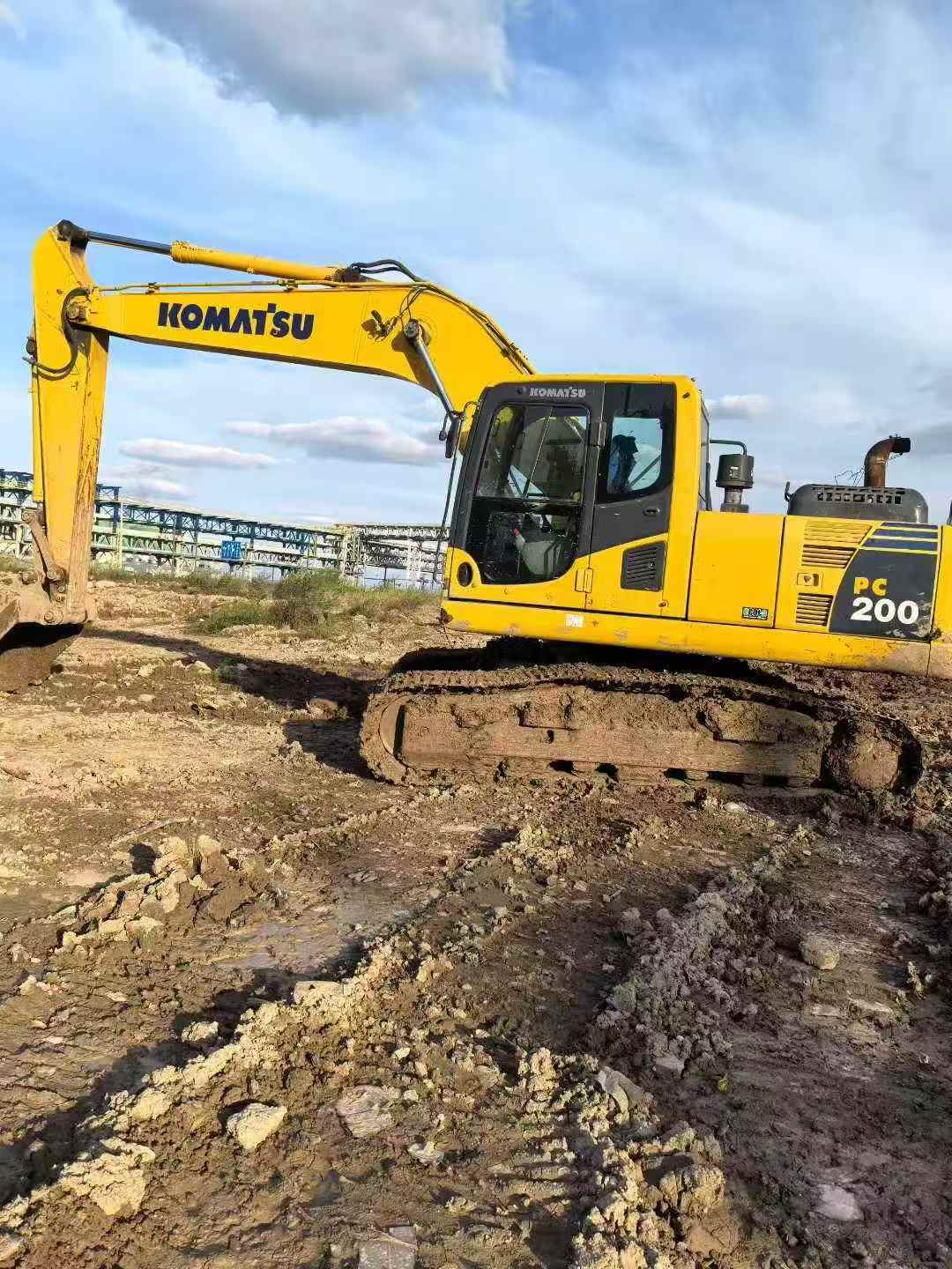 Used Komatsu PC200 Excavator 2020 Model / 4
