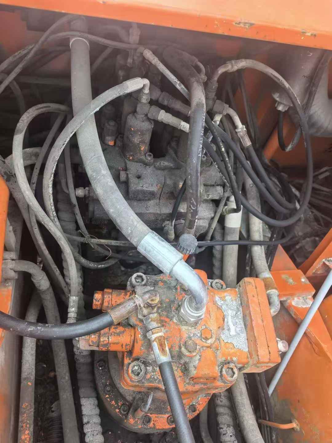 Used Doosan DH220-7 Excavator 2016 Model / 4