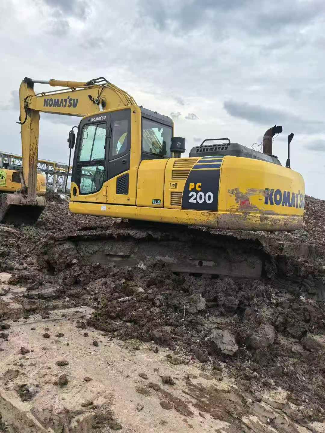 Used Komatsu PC200 Excavator 2020 Model / 7