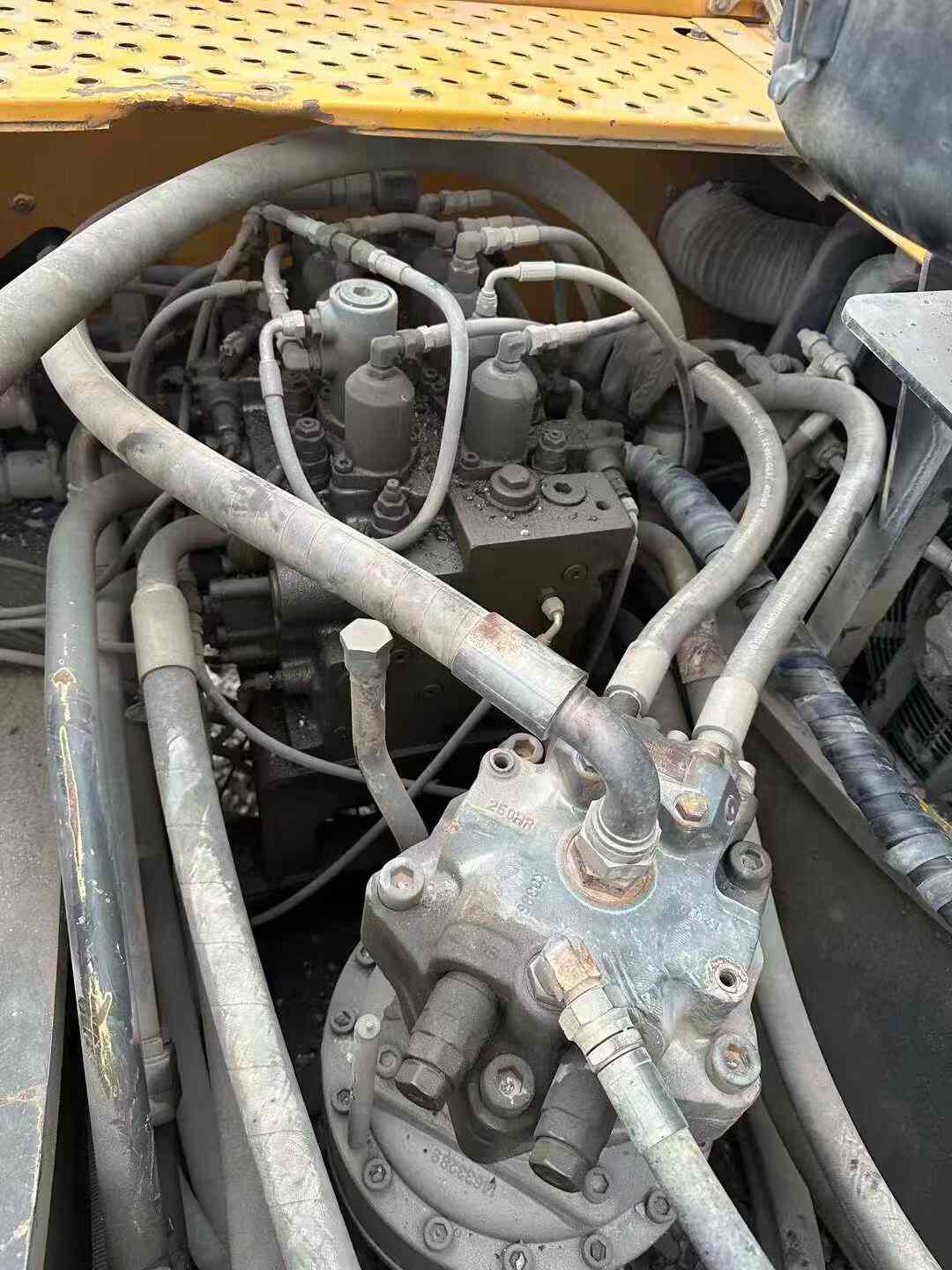 Used Volvo EC60 Excavator 2012 Model / 4