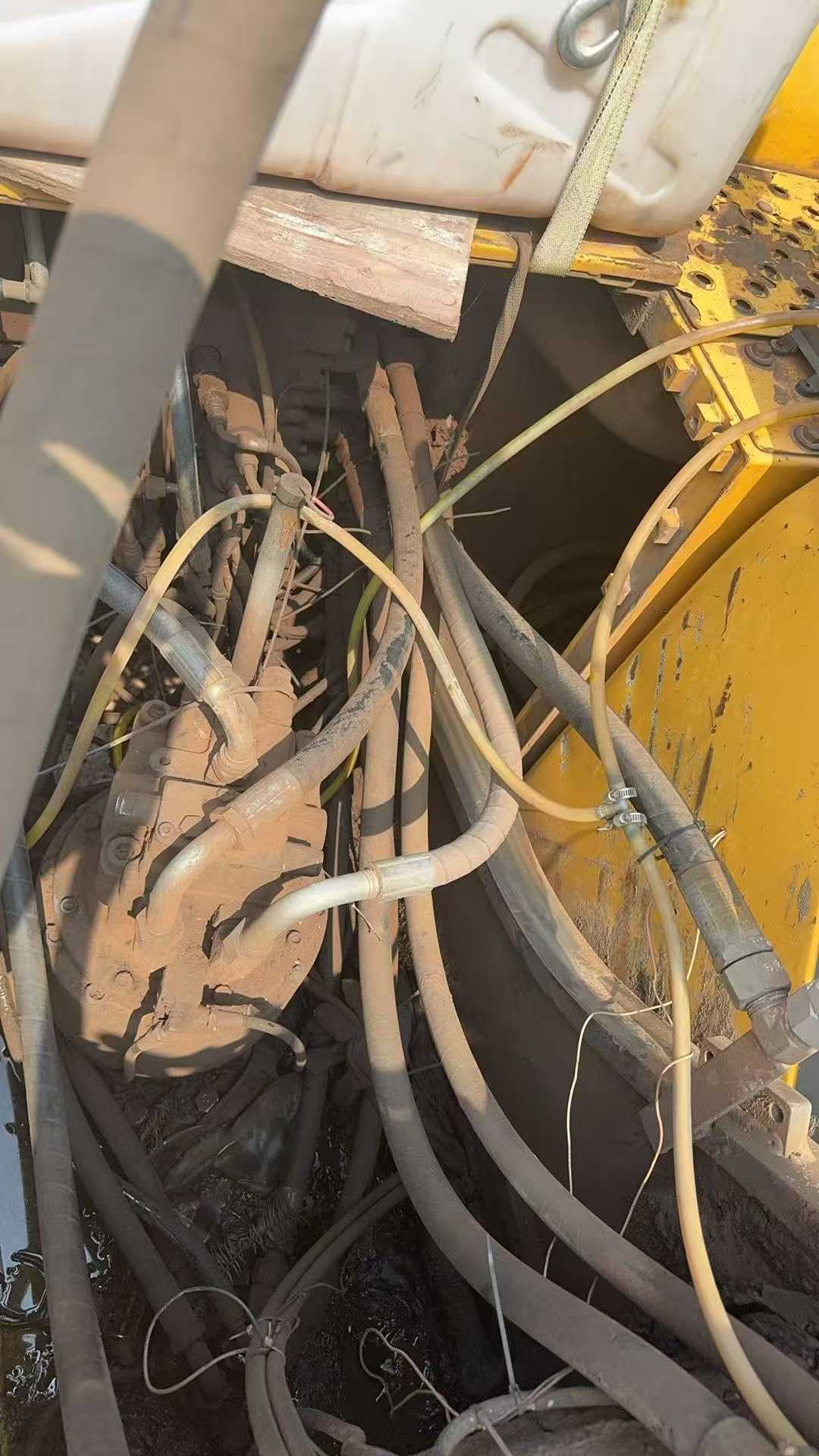 Used Volvo EC240 Excavator 2016 Model / 5