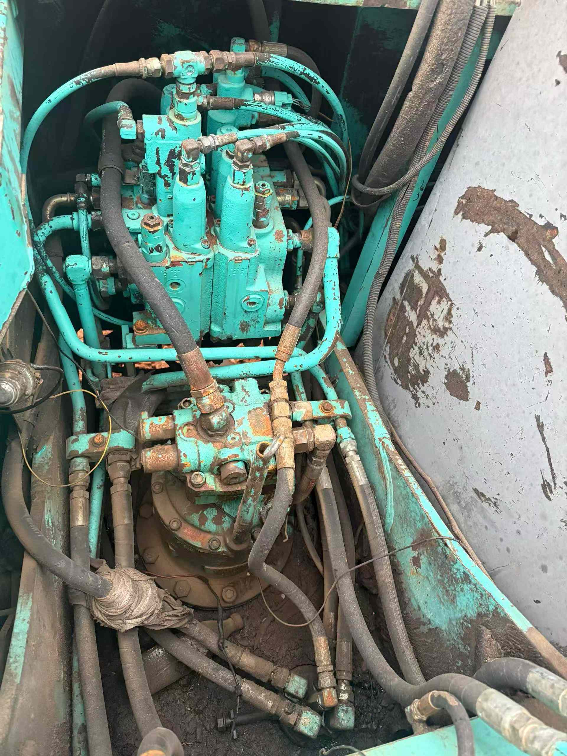 Used Kobelco SK120-5 Excavator 2016 Model / 8