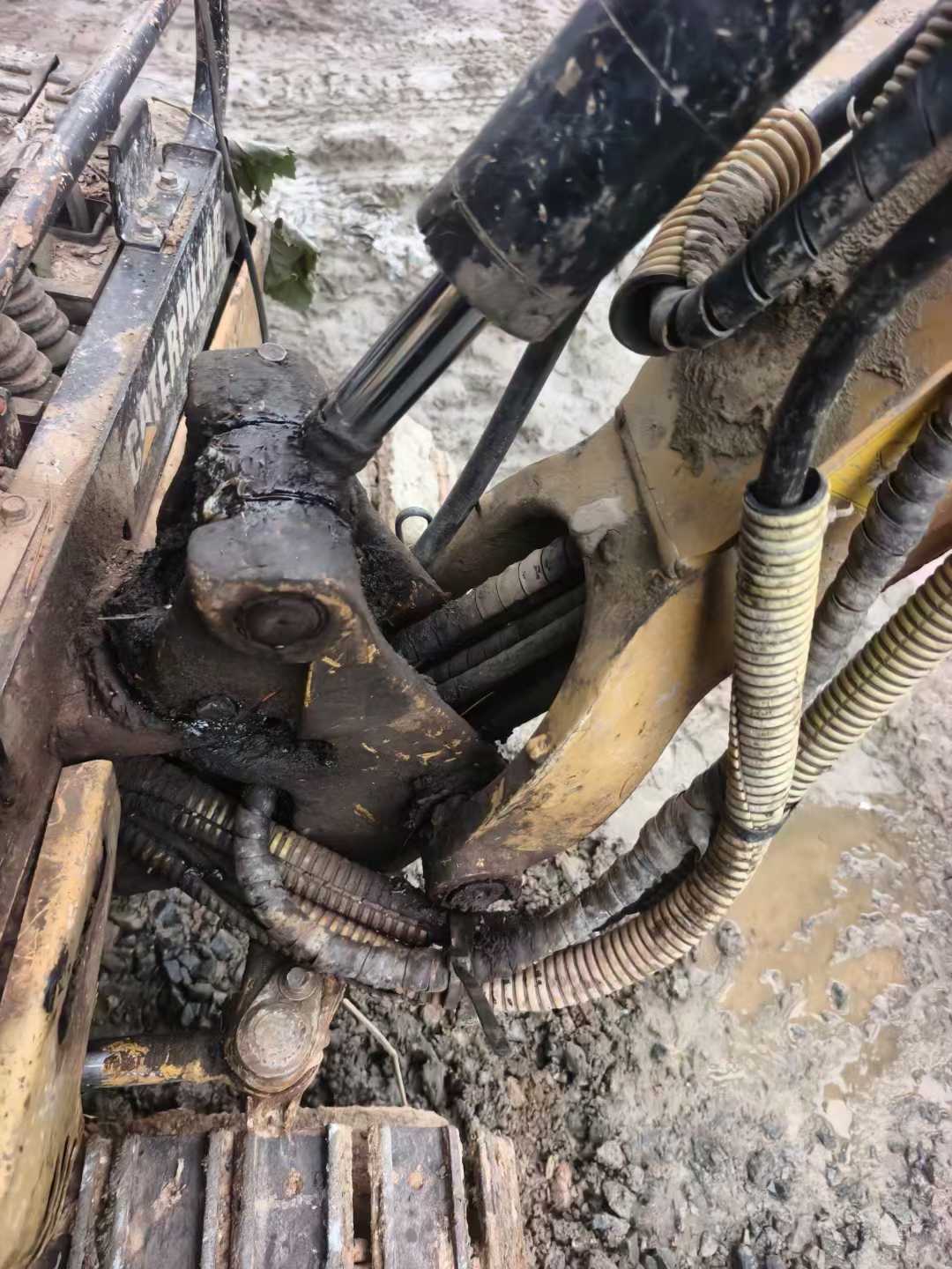 Used Caterpillar 017 CR Excavator 2016 Model / 9