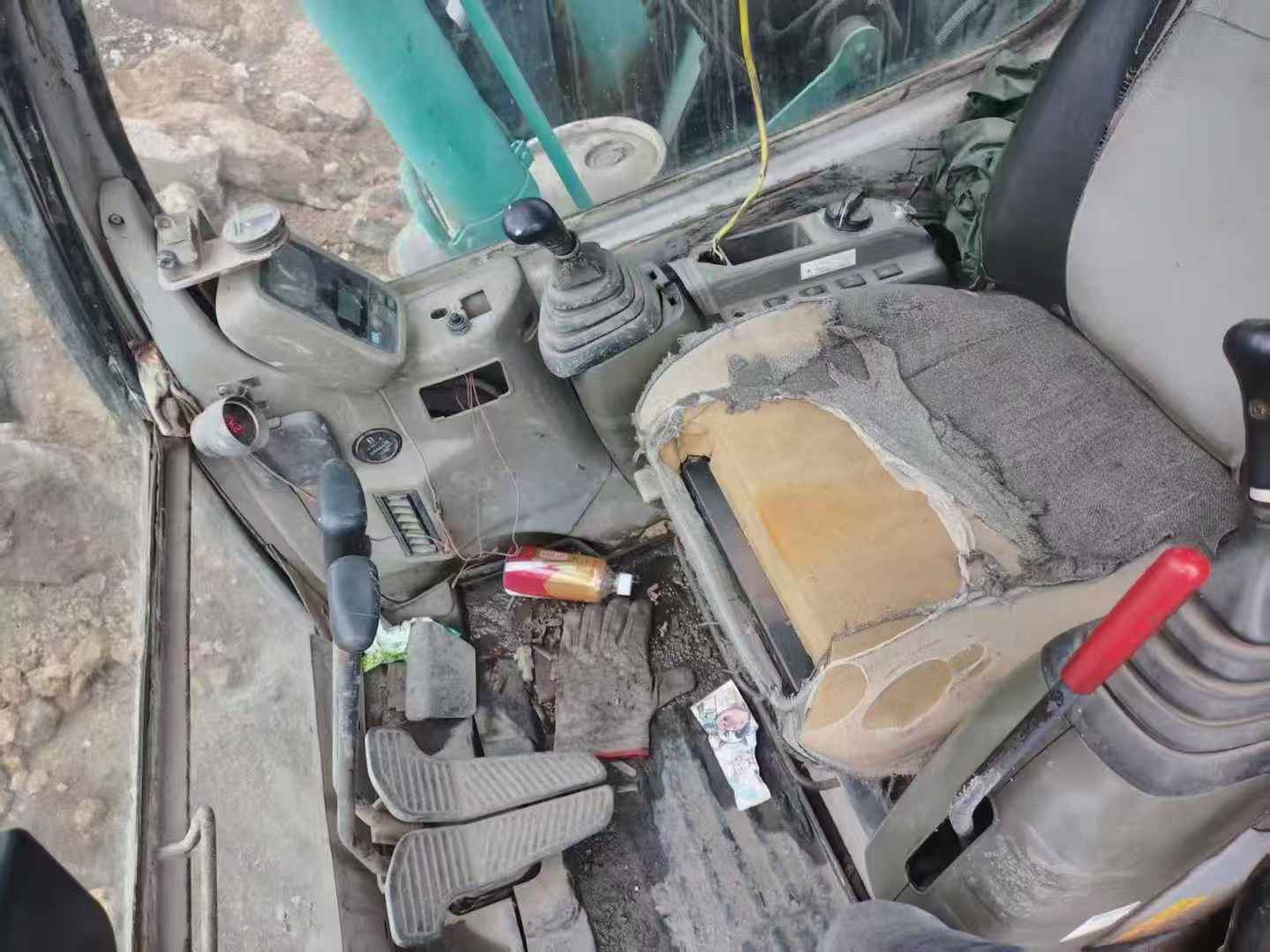 Used Kobelco SK135 Excavator 2016 Model / 9