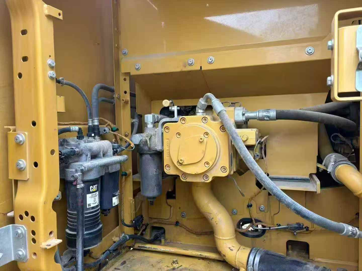 Used Caterpillar 320GC Excavator 2020 Model / 8