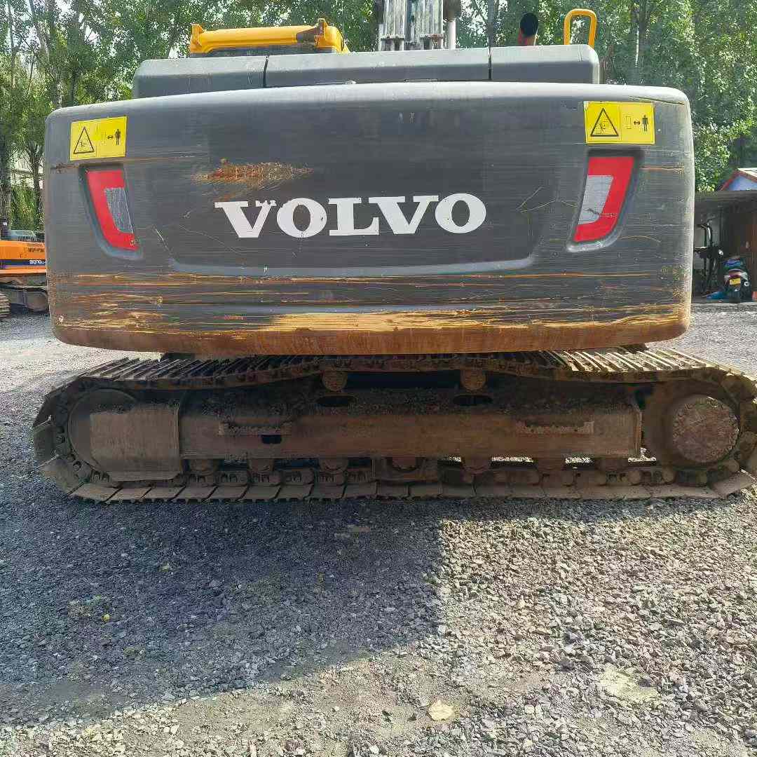 Used Volvo EW50 Excavator 2020 Model / 3