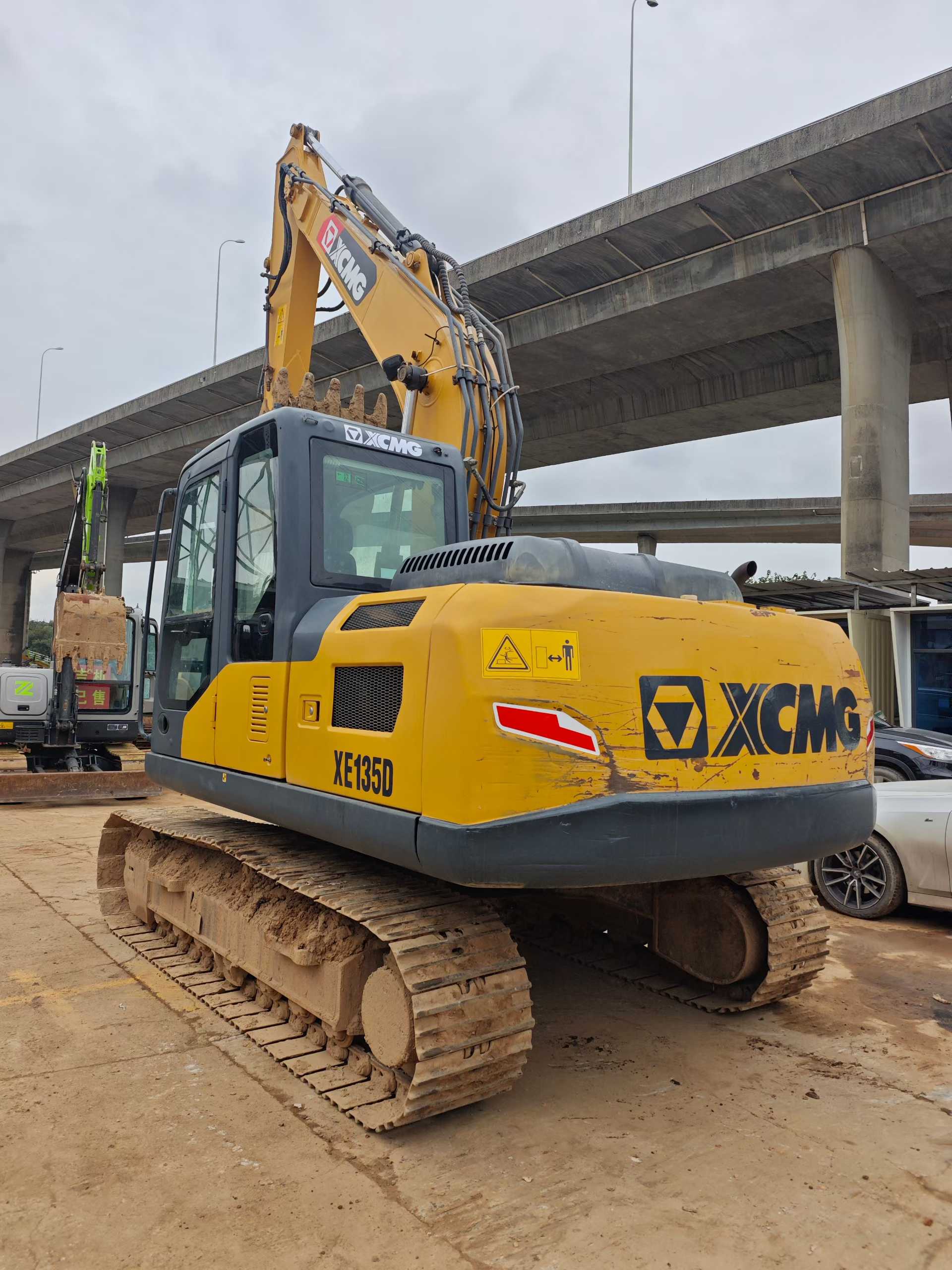Used XCMG XE135GA Excavator 2019 Model / 3
