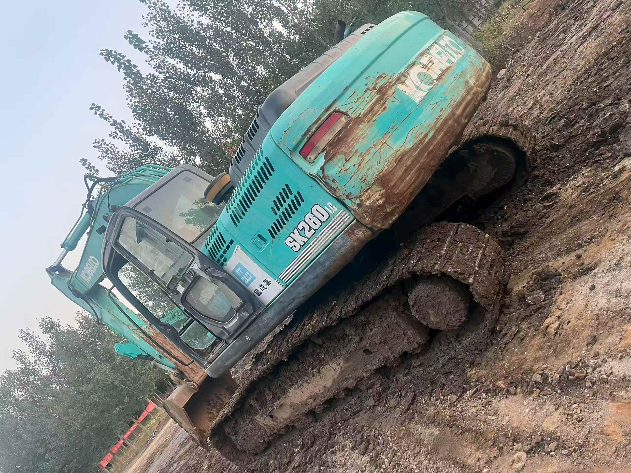 Used Kobelco SK210 Excavator 2012 Model / 8