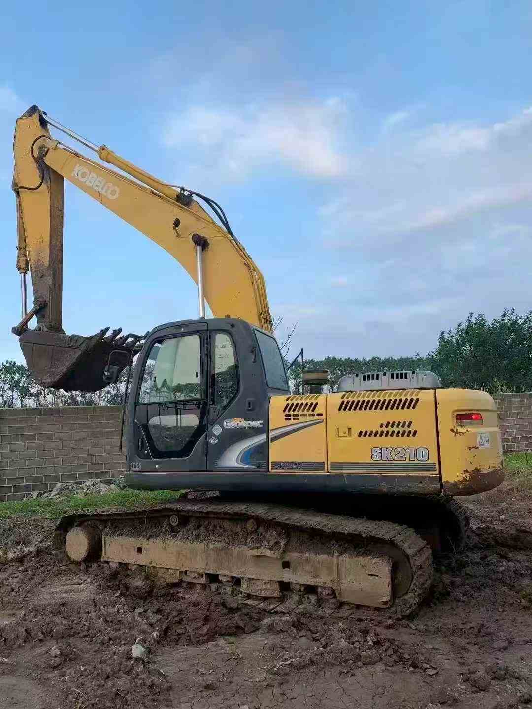 Used Kobelco SK210 Excavator 2016 Model