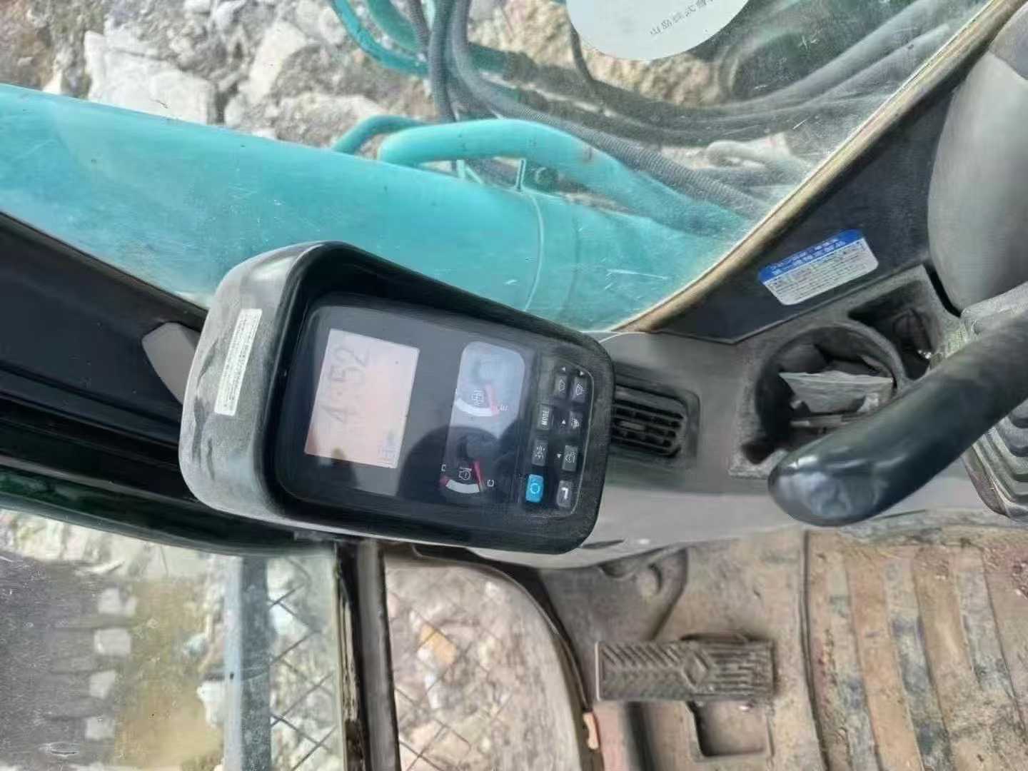 Used Kobelco SK200-11 Excavator 2016 Model / 2