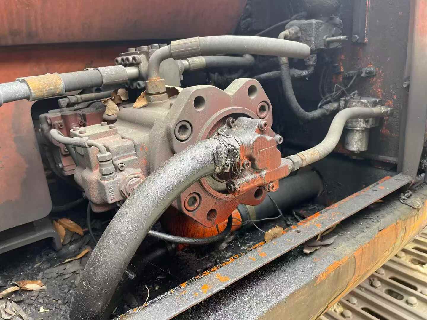 Used Doosan DH220 Excavator 2016 Model / 4