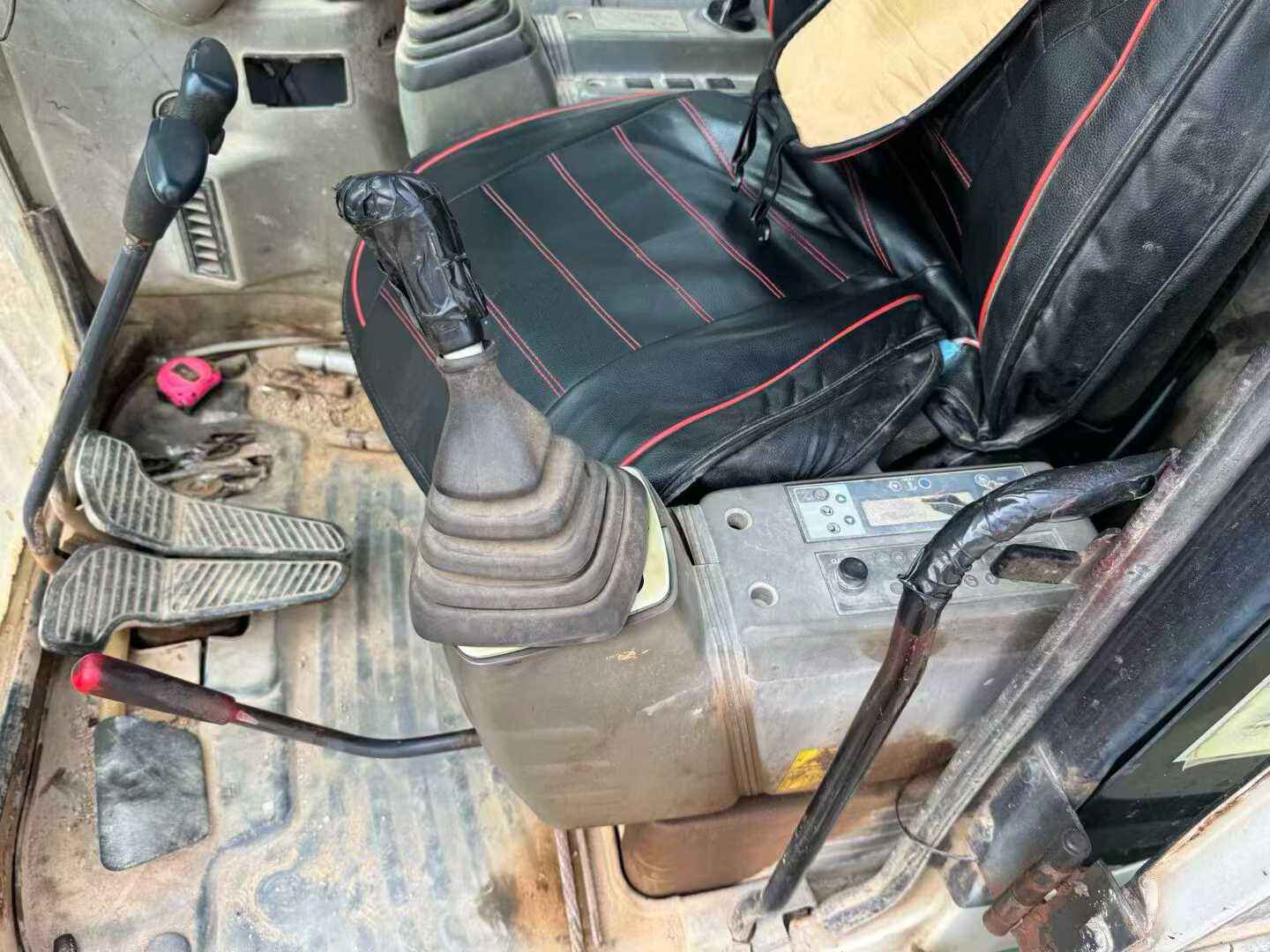 Used Kobelco SK135 Excavator 2016 Model / 8